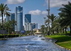 Siembra de nubes en el desierto con la ayuda de la IA: la apuesta de los Emiratos Árabes Unidos para controlar la falta de agua